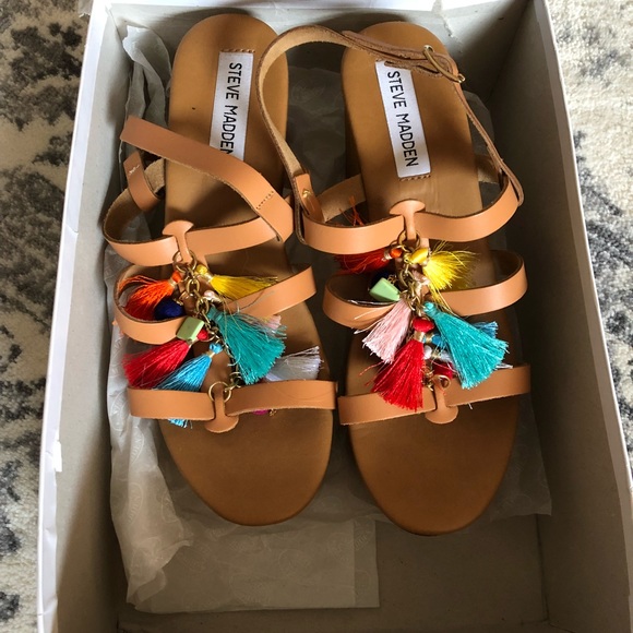 Steve Madden Platform Sandals - Picture 2 of 5